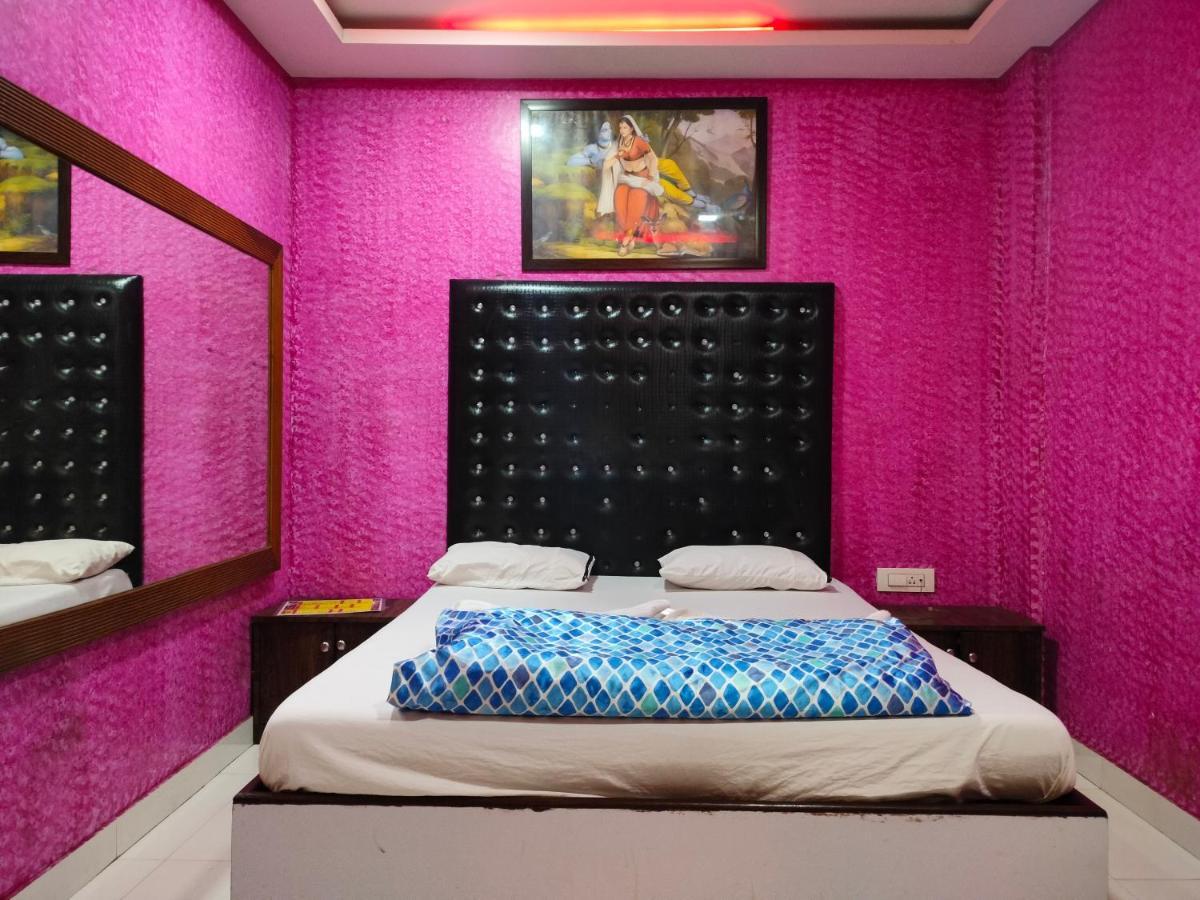 Spring Resort & Lodging 뭄바이 외부 사진
