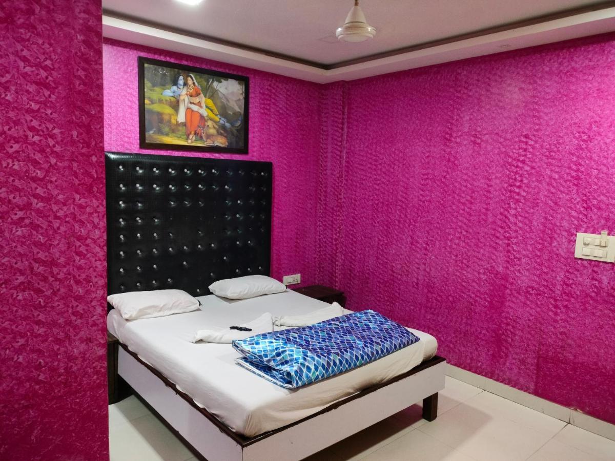 Spring Resort & Lodging 뭄바이 외부 사진